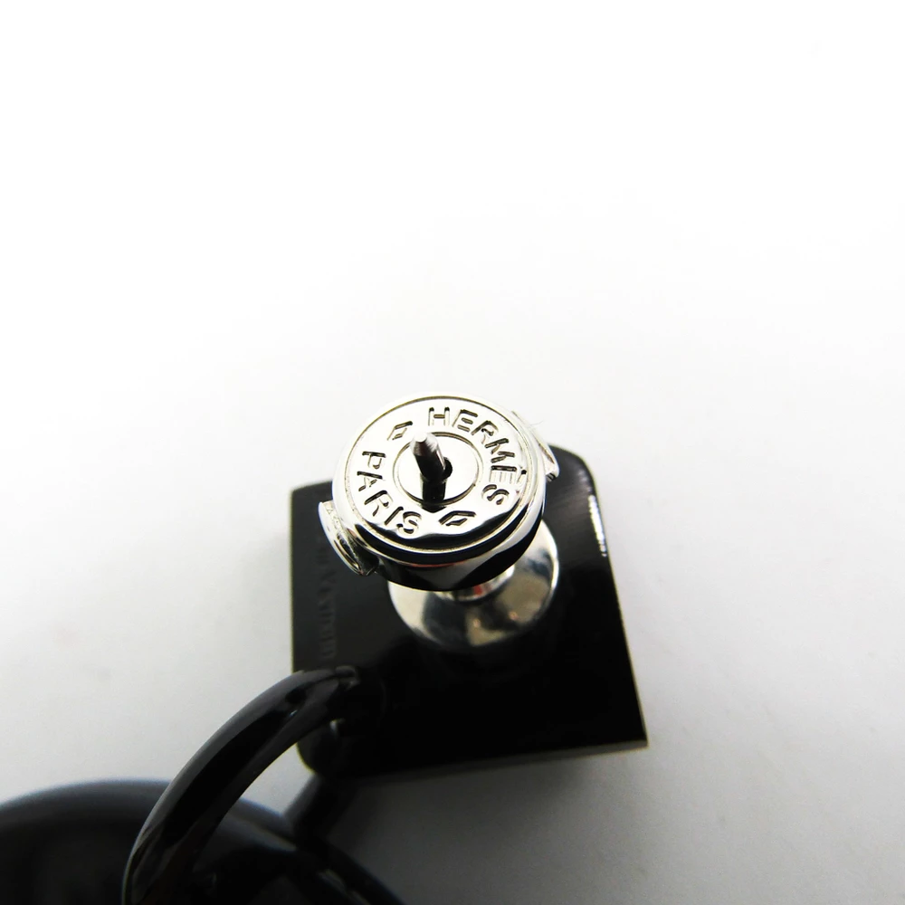 Hermes Isthme Two Tone Lacquer Buffalo Horn Drop Earrings For Women 7 Hermes Isthme Two Tone Lacquer Buffalo Horn Drop Earrings For Women - Image 5