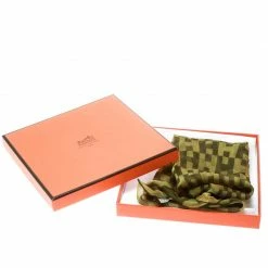 Hermes Green Radial Block H Print Silk Chiffon Losange Scarf For Women 13 Hermes Green Radial Block H Print Silk Chiffon Losange Scarf For Women -Deals Hermes Store luxury women hermes used accessories p177283 006