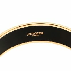 Hermes Perspective Cavaliere Multicolor Enamel Gold Plated Wide Bangle Bracelet For Women 14 Hermes Perspective Cavaliere Multicolor Enamel Gold Plated Wide Bangle Bracelet For Women -Deals Hermes Store luxury women hermes used accessories p180150 005