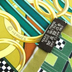 Hermes Green Printed Brides Et Gris-Gris Silk Square Scarf For Women -Deals Hermes Store luxury women hermes used accessories p197450 005