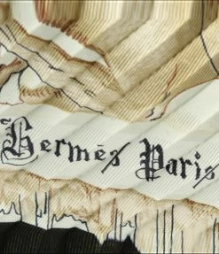 Hermes Green Lâhiver Cashmere Plisse Silk Scarf For Women -Deals Hermes Store luxury women hermes used accessories p215978 005