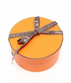 Hermes Green Lâhiver Cashmere Plisse Silk Scarf For Women -Deals Hermes Store luxury women hermes used accessories p215978 007