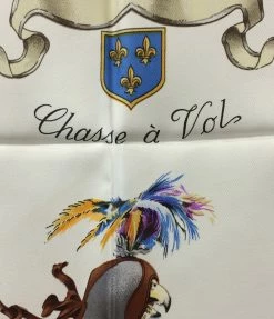 Hermes White/Black Silk Petite Main Scarf 90cm For Women -Deals Hermes Store luxury women hermes used accessories p220181 001