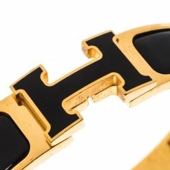 Hermes Clic Clac H Black Enamel Gold Plated Narrow Bracelet PM For Women -Deals Hermes Store luxury women hermes used accessories p233718 007