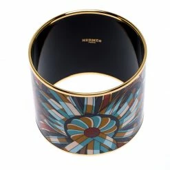 Hermes Multicolor Printed Enamel Gold Plated Extra Wide Bangle Bracelet For Women 13 Hermes Multicolor Printed Enamel Gold Plated Extra Wide Bangle Bracelet For Women -Deals Hermes Store luxury women hermes used accessories p255964 007
