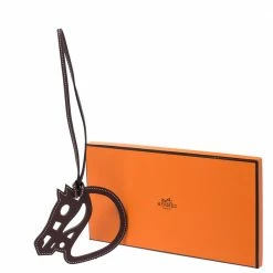 Hermes Burgundy Leather Paddock Cheval Horse Bag Charm For Women -Deals Hermes Store luxury women hermes used accessories p275357 007