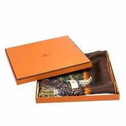 Hermes Hermès Chocolat Brown Jardins D'Hiver Silk Twill Square Scarf For Women -Deals Hermes Store luxury women hermes used accessories p277250 004