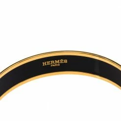 Hermes Caleche Red Enamel Gold Plated Bangle Bracelet For Women -Deals Hermes Store luxury women hermes used accessories p320259 004