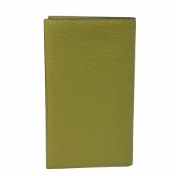 Hermes Vert Chartreuse Mysore Leather Vision II Simple Agenda Cover For Women -Deals Hermes Store luxury women hermes used accessories p321418 005