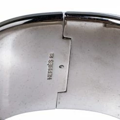 Hermes Hermès Clic Clac H White & Rose Velours Enamel Palladium Plated Extra Wide Bracelet PM For Women -Deals Hermes Store luxury women hermes used accessories p350348 008