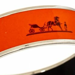 Hermes Hermès Orange Enamel Calèche Wide Bangle Bracelet For Women 10 Hermes Hermès Orange Enamel Calèche Wide Bangle Bracelet For Women -Deals Hermes Store luxury women hermes used accessories p365013 005
