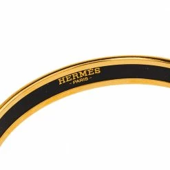 Hermes Hermès Balcons Du Guadalquivir White Enamel Gold Plated Narrow Bangle For Women -Deals Hermes Store luxury women hermes used accessories p367976 003