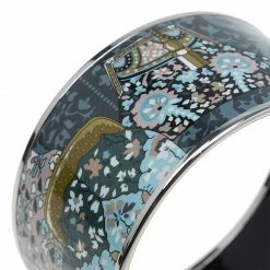 Hermes Extra Wide Printed Enamel Palladium Plated Bangle Bracelet For Women 11 Hermes Extra Wide Printed Enamel Palladium Plated Bangle Bracelet For Women -Deals Hermes Store luxury women hermes used accessories p42530 004