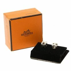 Hermes Cage D'H White Enamel Palladium Plated Earrings For Women -Deals Hermes Store luxury women hermes used accessories p53490 006
