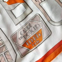 Hermes Hermés Cream Carre En Boucles Print Cashmere And Silk Shawl For Women -Deals Hermes Store luxury women hermes used accessories p566018 005