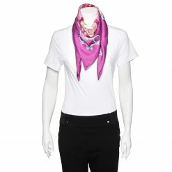 Hermes Hermés Purple Bride De Cour Printed Silk Square Scarf For Women -Deals Hermes Store luxury women hermes used accessories p575540 001
