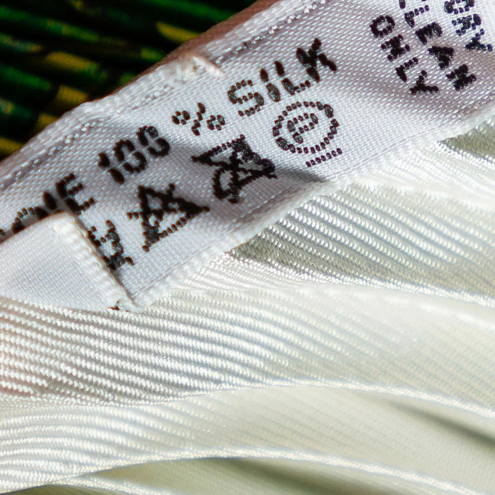 Hermes Hermés Cream Jardin Creole Printed Silk Plisse Scarf For Women 6 Hermes Hermés Cream Jardin Creole Printed Silk Plisse Scarf For Women - Image 4