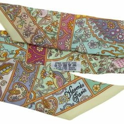 Hermes Multicolor Silk Paisley Neck Scarf For Women -Deals Hermes Store luxury women hermes used accessories p62040 004