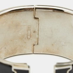 Hermes Clic Clac H Black Enamel Palladium Plated Extra Wide Bracelet For Women 10 Hermes Clic Clac H Black Enamel Palladium Plated Extra Wide Bracelet For Women -Deals Hermes Store luxury women hermes used accessories p661795 002