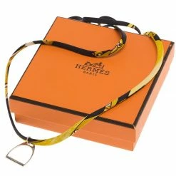 Hermes Petit Palladium Plated Printed Silk Cord Necklace For Women -Deals Hermes Store luxury women hermes used accessories p66776 005