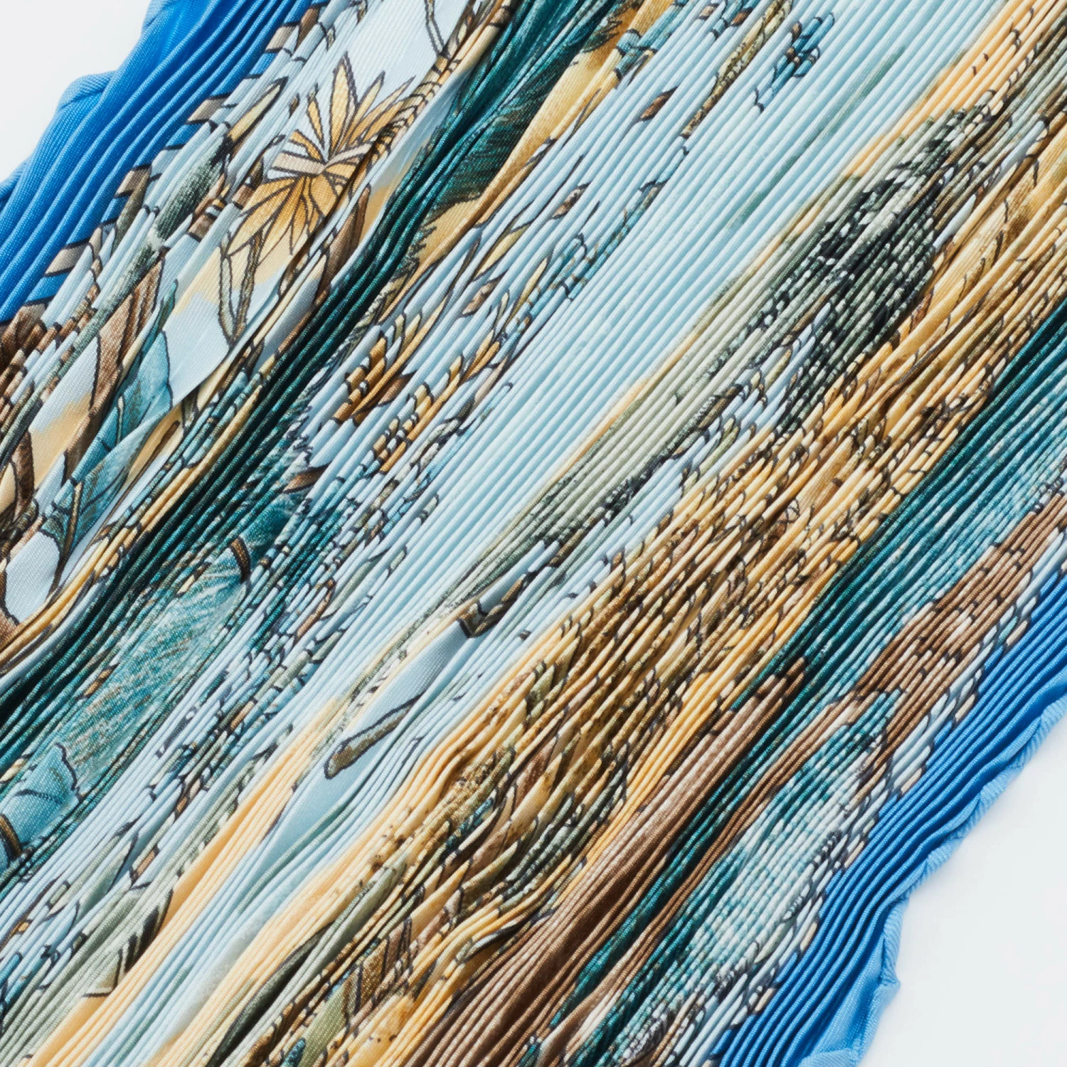 Hermes Hermès Blue Chasse Au Bois Silk Plisse Scarf For Women 5 Hermes Hermès Blue Chasse Au Bois Silk Plisse Scarf For Women - Image 3