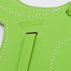 Hermes Green Swift Leather Paddock Selle Bag Charm For Women -Deals Hermes Store luxury women hermes used accessories p683318 002