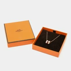 Hermes Hermès Pop H Pink Enamel Gold Tone Pendant Necklace For Women 15 Hermes Hermès Pop H Pink Enamel Gold Tone Pendant Necklace For Women -Deals Hermes Store luxury women hermes used accessories p684516 008