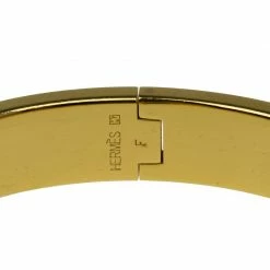 Hermes Clic Clac H Narrow Red Enamel Gold-Plated Bracelet PM For Women -Deals Hermes Store luxury women hermes used accessories p97529 006