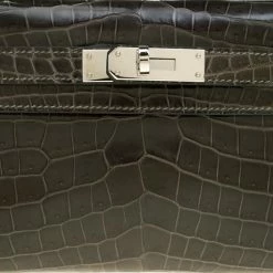 Hermes Olive Green Niloticus Crocodile Kelly Cut Clutch For Women 18 Hermes Olive Green Niloticus Crocodile Kelly Cut Clutch For Women -Deals Hermes Store luxury women hermes used handbags p129689 0005