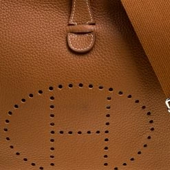 Hermes Marron Togo Leather Evelyne III PM Bag For Women 18 Hermes Marron Togo Leather Evelyne III PM Bag For Women -Deals Hermes Store luxury women hermes used handbags p147171 005