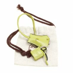 Hermes Olive Green Ostrich Palladium Hardware Birkin 30 Bag For Women 29 Hermes Olive Green Ostrich Palladium Hardware Birkin 30 Bag For Women -Deals Hermes Store luxury women hermes used handbags p170410 015