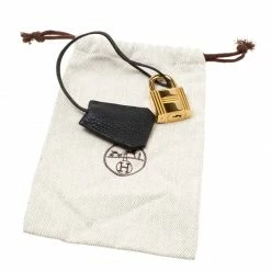 Hermes Black Clemence Leather Gold Hardware Shoulder Birkin 42 Bag For Women 29 Hermes Black Clemence Leather Gold Hardware Shoulder Birkin 42 Bag For Women -Deals Hermes Store luxury women hermes used handbags p175027 005