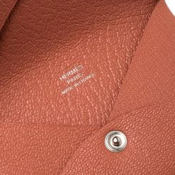 Hermes Chevre Mysore Rose Tea Leather Calvi Card Holder For Women -Deals Hermes Store luxury women hermes used handbags p198356 001