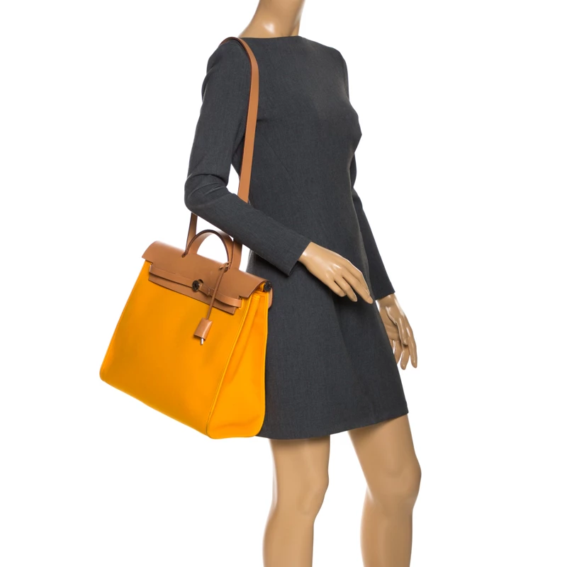 Hermes Jeune D'Or Canvas And Leather Herbag Zip 39 Bag For Women 4 Hermes Jeune D'Or Canvas And Leather Herbag Zip 39 Bag For Women - Image 2