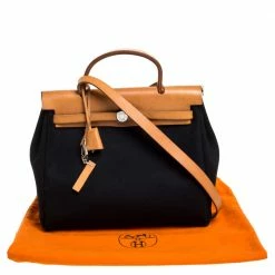 Hermes Hermès Black/Natural Canvas And Leather Herbag Zip 31 Bag For Women -Deals Hermes Store luxury women hermes used handbags p334966 006
