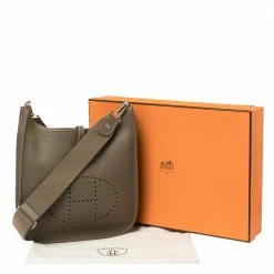 Hermes Etoupe Grey Togo Leather Evelyne III PM Bag For Women -Deals Hermes Store luxury women hermes used handbags p348805 002