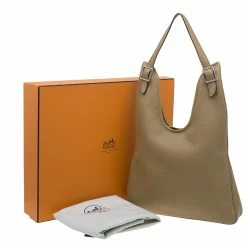 Hermes Beige Clemence Leather Massai Shoulder Bag For Women 33 Hermes Beige Clemence Leather Massai Shoulder Bag For Women -Deals Hermes Store luxury women hermes used handbags p38912 016