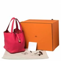 Hermes Rose Tyrien Togo Leather Picotin Lock MM Bag For Women -Deals Hermes Store luxury women hermes used handbags p469541 008