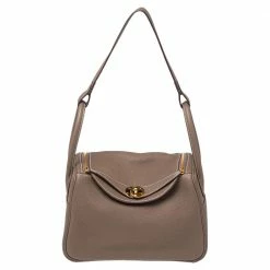 Hermes Etoupe Taurillon Clemence Leather Gold Plated Lindy 26 Bag For Women