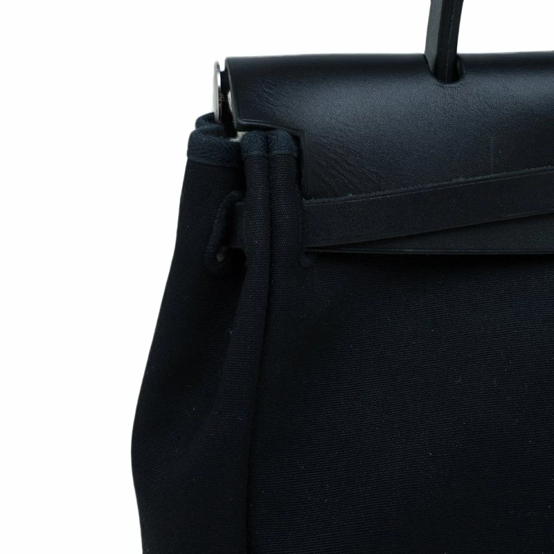 Hermes Beige/Black Canvas And Vache Calfskin Leather 2-in-1 Herbag PM Bag For Women 9 Hermes Beige/Black Canvas And Vache Calfskin Leather 2-in-1 Herbag PM Bag For Women - Image 7