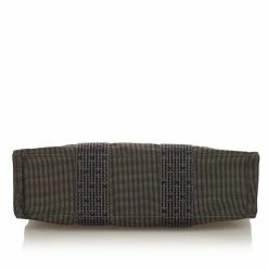 Hermes Grey Canvas Fabric Herline PM Tote Bag For Women -Deals Hermes Store luxury women hermes used handbags p536480 012