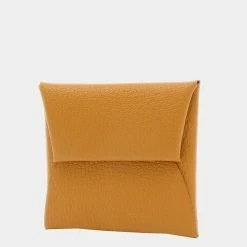 Hermes Bastia Coin Case Goat Natural Sable R Engraved For Women -Deals Hermes Store luxury women hermes used handbags p625692 006