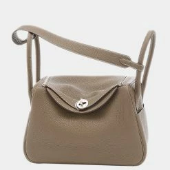 Hermes Lindy 26 Taurillon Etupe Z Engraved Handbag Shoulder Bag For Women -Deals Hermes Store luxury women hermes used handbags p628131 002