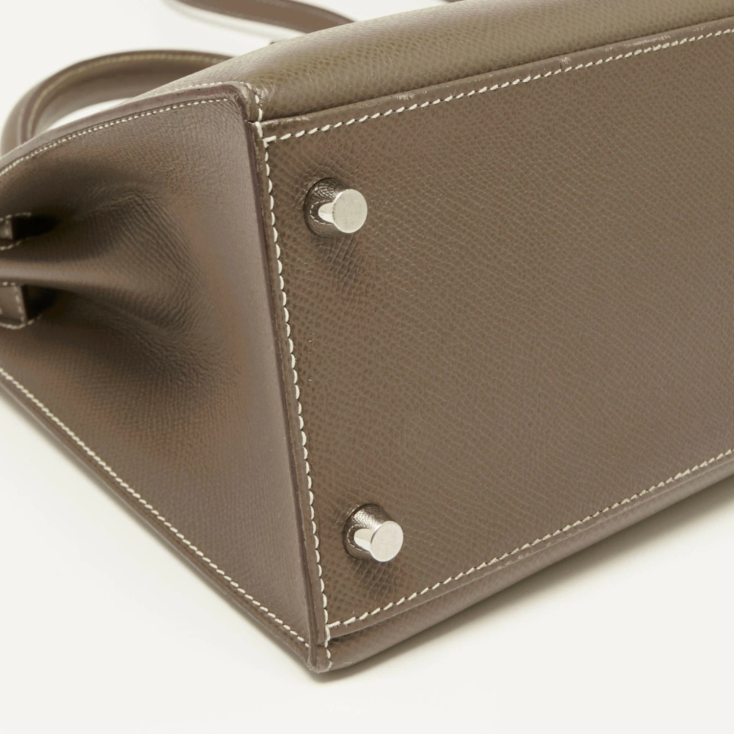 Hermes Etoupe Epsom Leather Palladium Finish Kelly Sellier 28 Bag For Women 21 Hermes Etoupe Epsom Leather Palladium Finish Kelly Sellier 28 Bag For Women - Image 19
