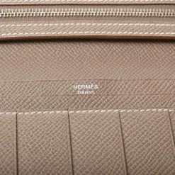 Hermes Vaux Epsom Bearnsfre Bi-fold Wallet Pink / Greige For Women 13 Hermes Vaux Epsom Bearnsfre Bi-fold Wallet Pink / Greige For Women -Deals Hermes Store luxury women hermes used handbags p654221 002
