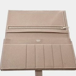 Hermes Vaux Epsom Bearnsfre Bi-fold Wallet Pink / Greige For Women 11 Hermes Vaux Epsom Bearnsfre Bi-fold Wallet Pink / Greige For Women -Deals Hermes Store luxury women hermes used handbags p654221 004