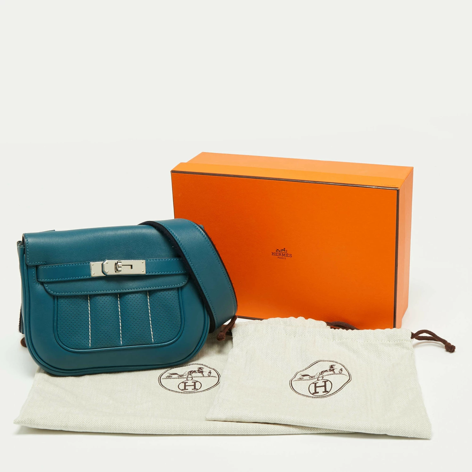 Hermes Colvert Swift Leather Berline 21 Bag For Women 18 Hermes Colvert Swift Leather Berline 21 Bag For Women - Image 16