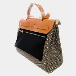 Hermes Black/Gold Leather Toile Herbag Zip 31 Shoulder Bag For Women -Deals Hermes Store luxury women hermes used handbags p677531 006