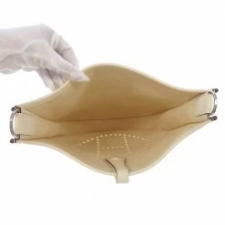 Hermes White Taurillon Clemence Leather Evelyn III Amazon PM Shoulder Bag For Women 20 Hermes White Taurillon Clemence Leather Evelyn III Amazon PM Shoulder Bag For Women -Deals Hermes Store luxury women hermes used handbags p680003 003