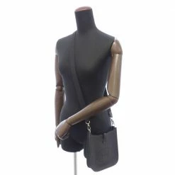 Hermes Black Taurillon Clemence Leather Evelyn TPM Shoulder Bag For Women -Deals Hermes Store luxury women hermes used handbags p680014 010